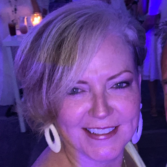 Meet your Posher, Jill - Picture 1 of 1